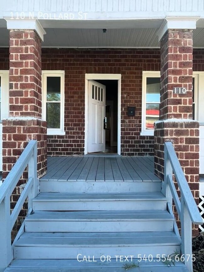 Building Photo - 110 N Pollard St