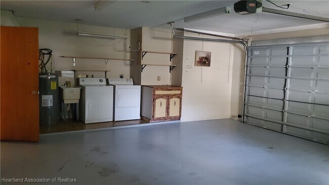 Building Photo - 2711 Orange Grove Dr