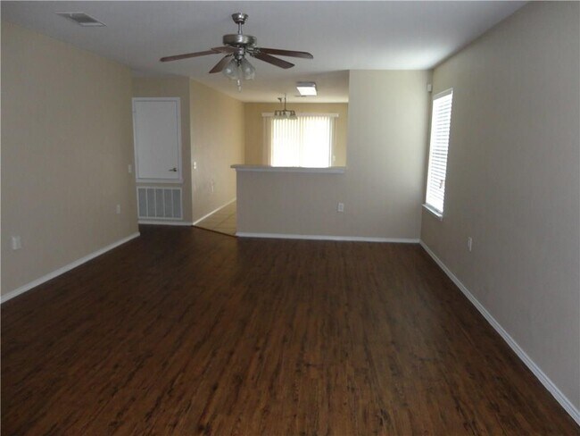 Building Photo - 1433 Coriander Dr
