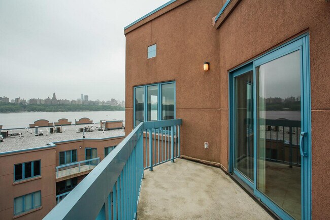 Building Photo - 602 Rutledge Ct