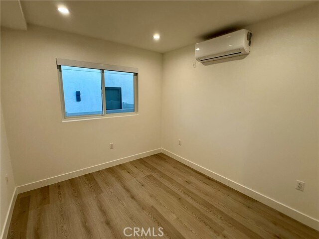 Building Photo - 5974 Jamieson Ave