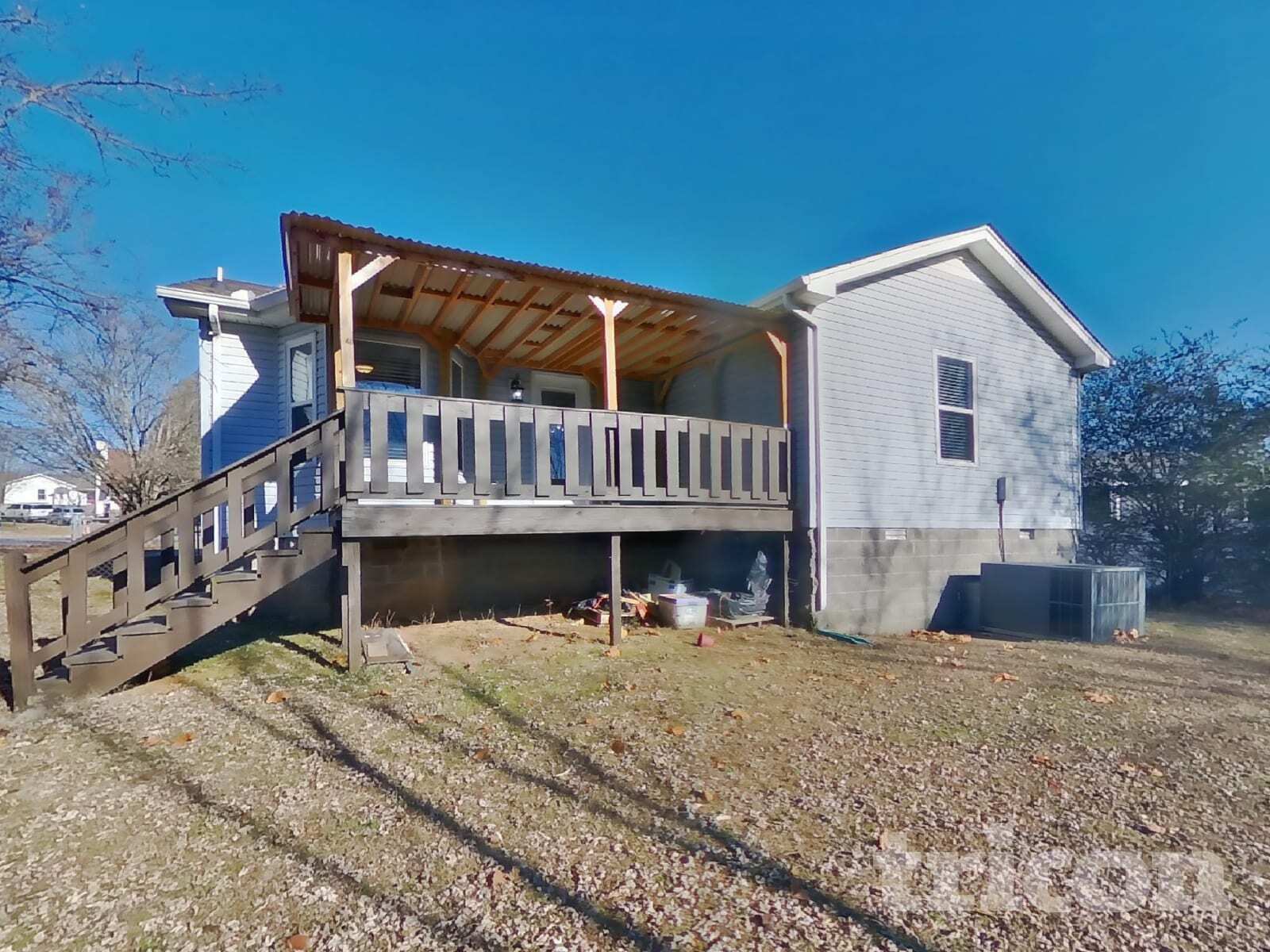 Building Photo - 362 Park Ct N