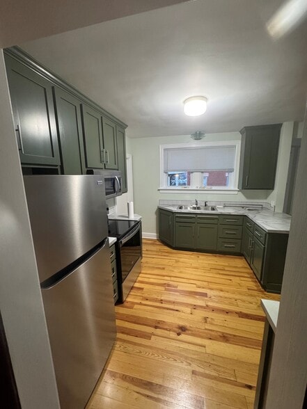 Building Photo - 922 Jefferson St