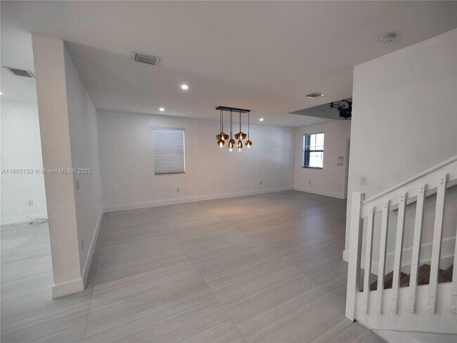 Building Photo - 15752 SW 44th Terrace