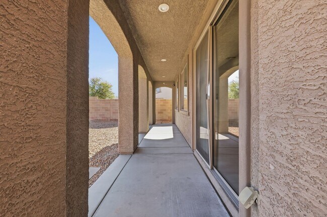 Building Photo - Luxury Golf Resort Living in Guard-Gated Tuscany – Henderson