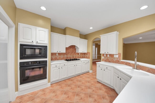 Building Photo - 12702 Silver Rod Ln