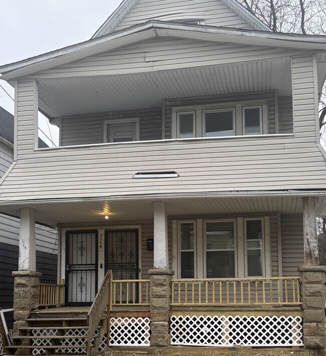 Building Photo - 1159 E 112th St
