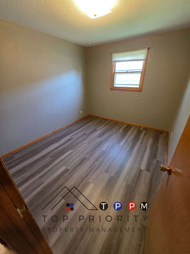 Building Photo - 2 Bedroom | 1 Bathroom Unit in Marion Avai...