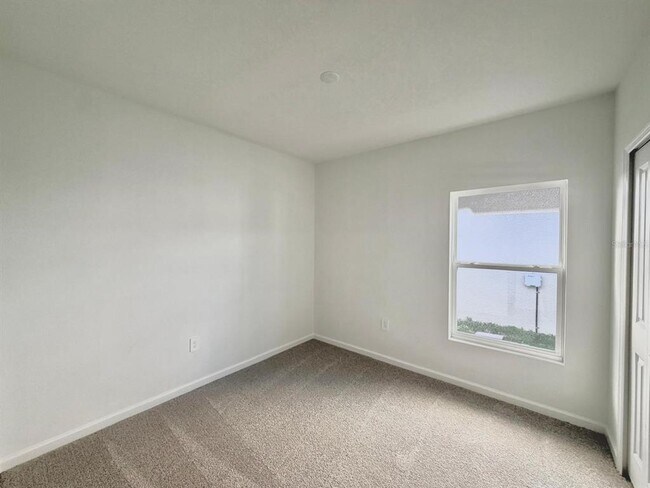 Building Photo - 4664 Golden Knight Blvd