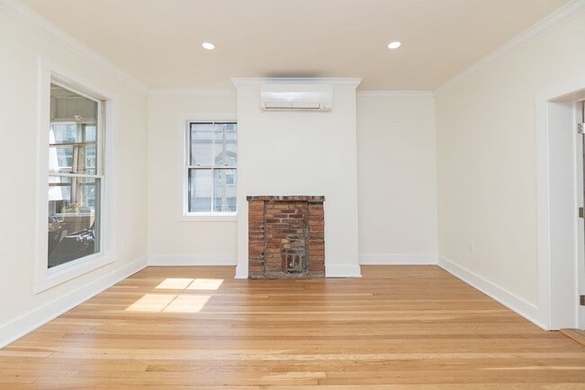 Building Photo - 77 Princeton St