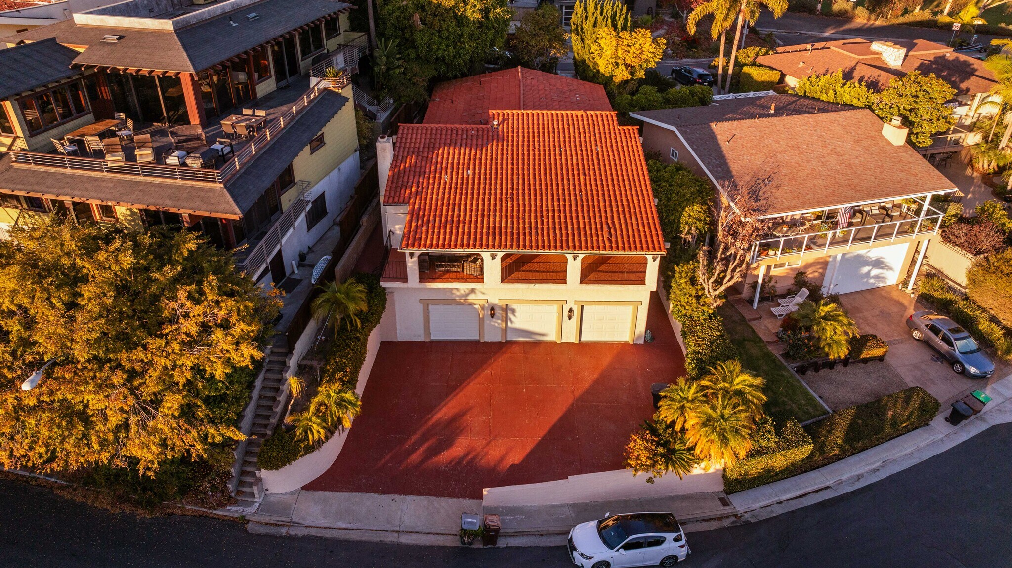Building Photo - 605 Calle del Cerrito