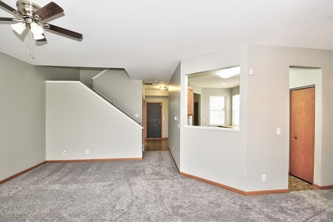 Building Photo - 1807 S Wentworth Cir