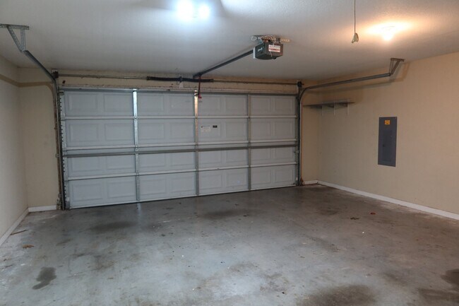 Building Photo - Charming 3-Bedroom Home with 2 Full Bathrooms in Waco, TX - Must See!