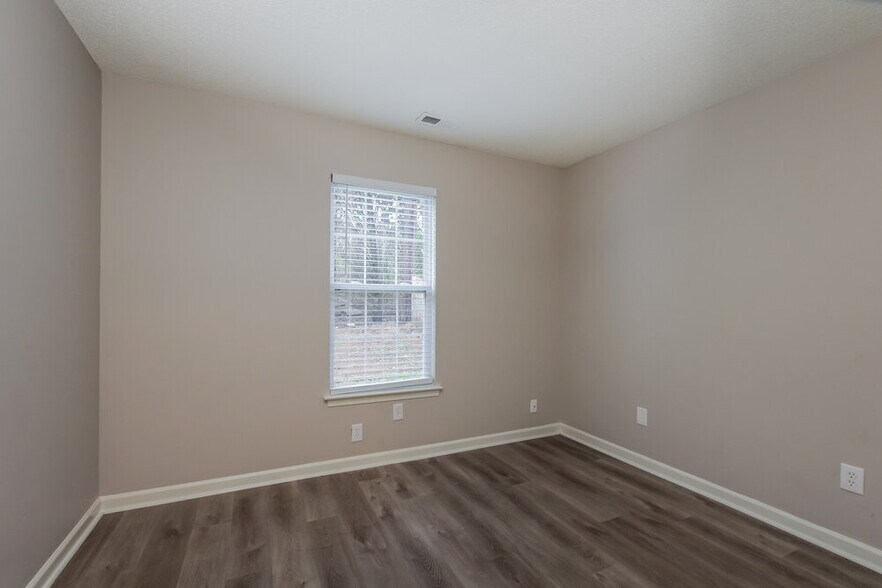 Building Photo - 9129 Shenington Pl