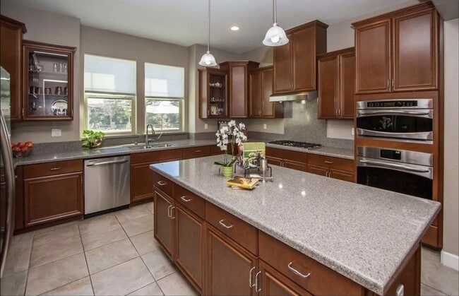 Building Photo - Cozy and Well Maintained Single-Family 4BD/3BA Home for Rent in Desirable Dublin!
