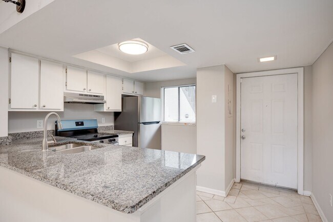 Building Photo - 503 Windsong Cir