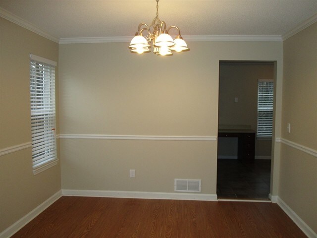 Building Photo - 117 Bainbridge Ct