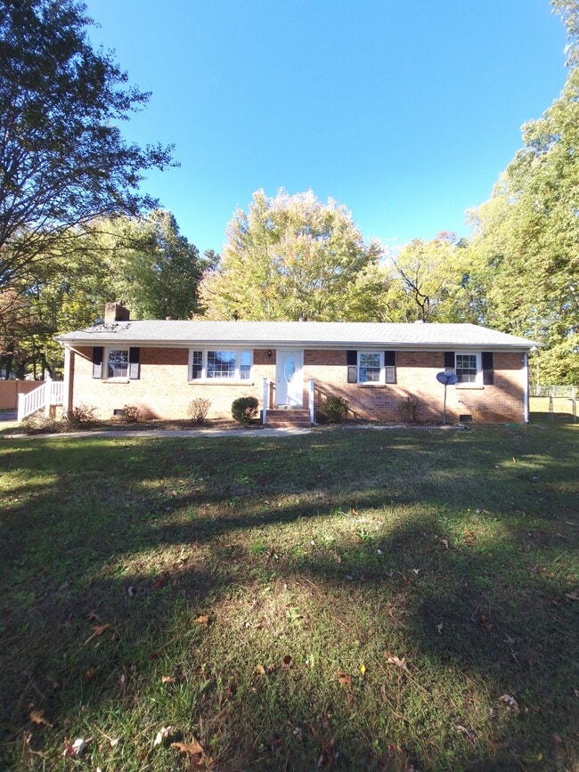 Building Photo - 7820 Conifer Rd