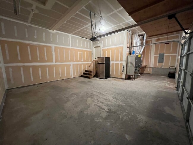 Building Photo - Spacious 3 Bedroom Home in Hood River
