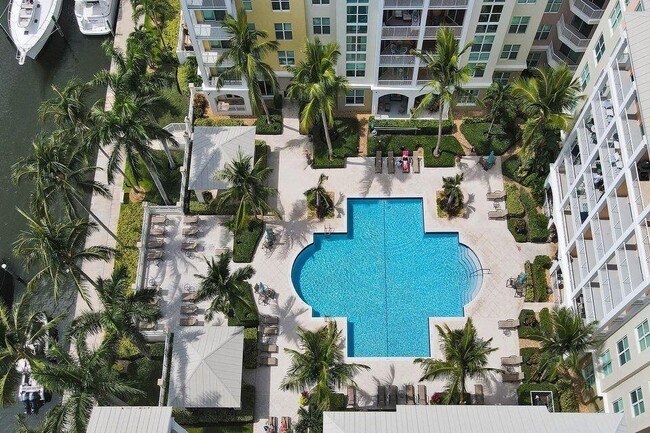 Building Photo - 804 E Windward Way 308 Lantana Fl 33462