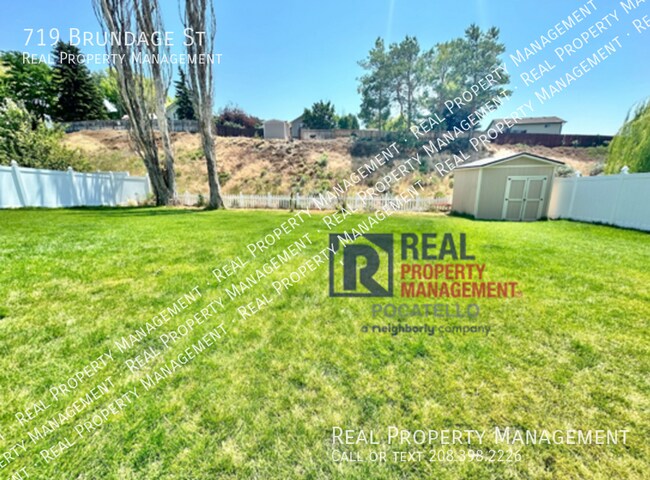 Building Photo - 719 Brundage St