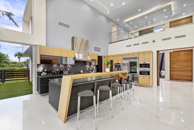 Building Photo - 14305 Stirling Rd