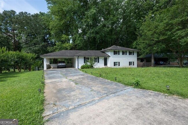 Building Photo - 1025 Hilburn Dr SE