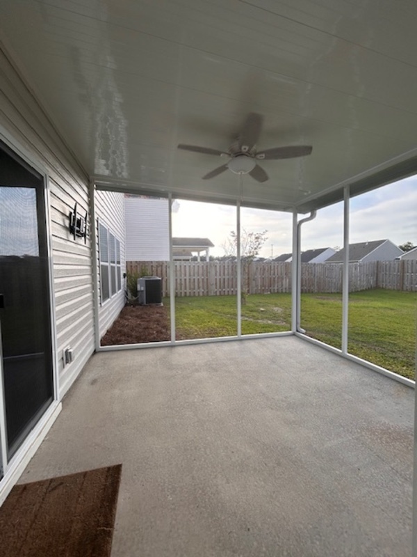 Building Photo - 747 Bustling Br Ln