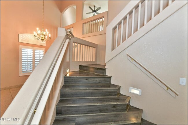 Building Photo - 1416 Stone Canyon Way