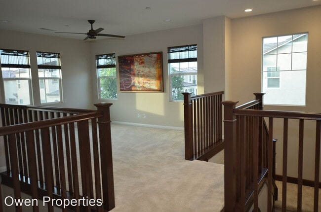 Building Photo - 4 br, 3 bath House - 1005 Sea Glass Way