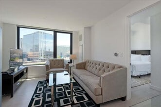 Building Photo - 410 Summer St