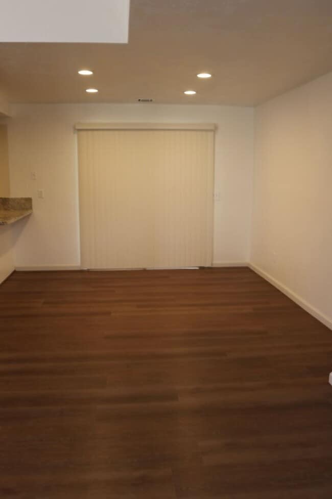 Building Photo - House for rent