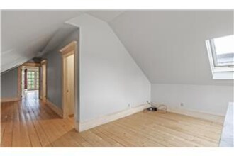 Building Photo - 3017 Knox Ave S