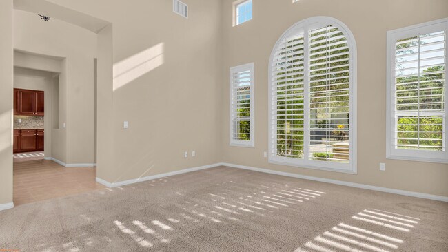 Building Photo - 1021 Via Fortuna