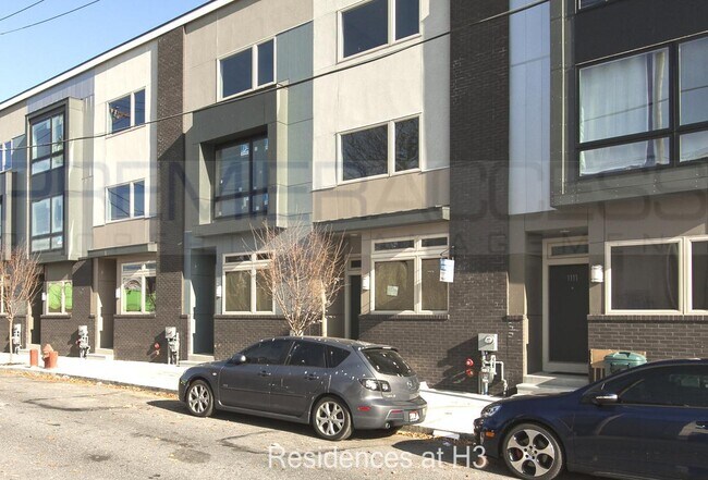 Building Photo - Northern Liberties Townhome