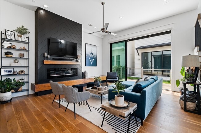 Building Photo - 9809 Blissful Pr Ln