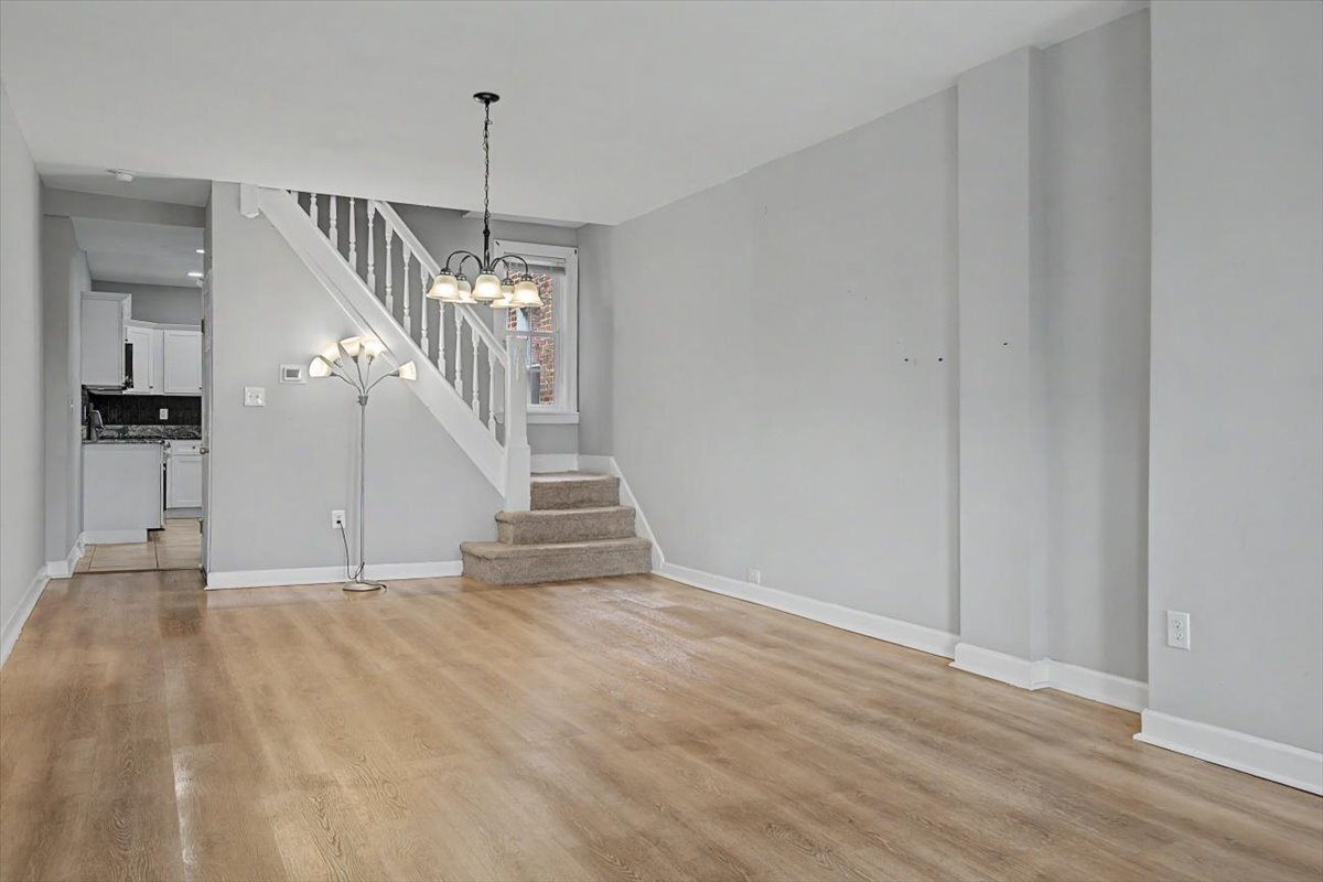 Building Photo - 203 N DuPont St