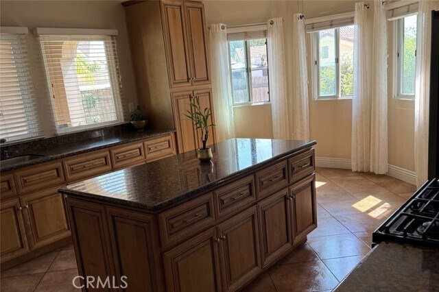 Building Photo - 507 Grove Pl