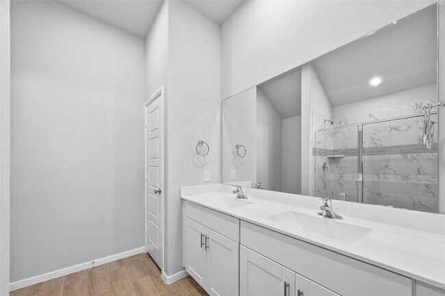 Building Photo - 501 Big Bnd Pkwy