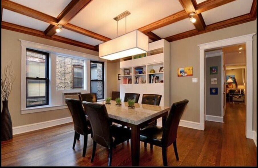 Building Photo - 3741 N Pine Grove Ave