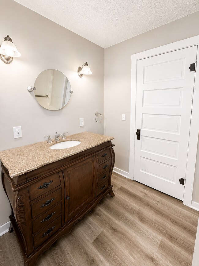 Building Photo - Coming Soon | Charming 2 Bed Home with Spacious Porch