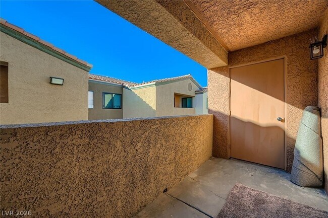 Building Photo - 3151 N Soaring Gulls Dr