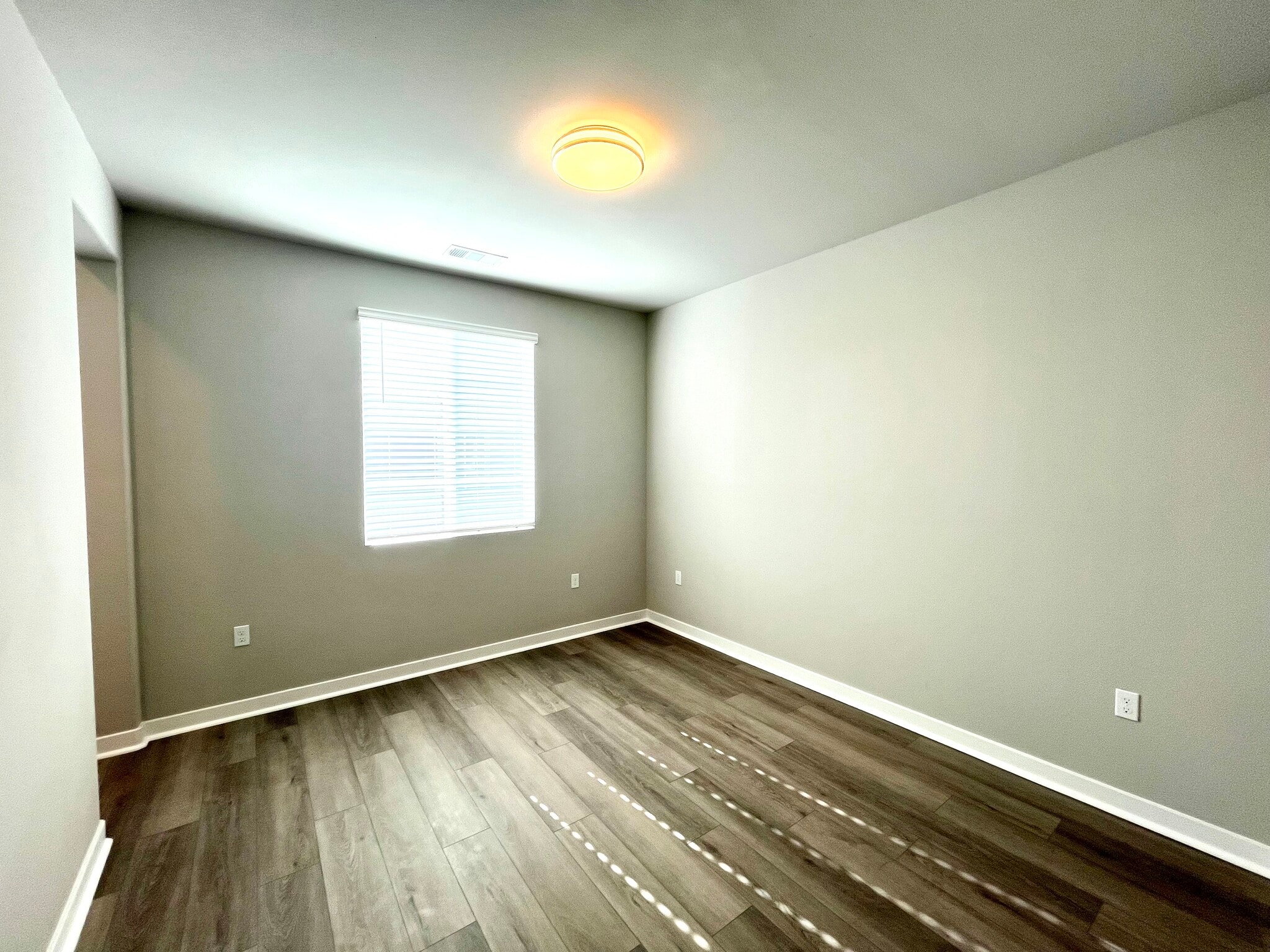 2nd bedroom 3rd floor - 1475 Sandbar Ln