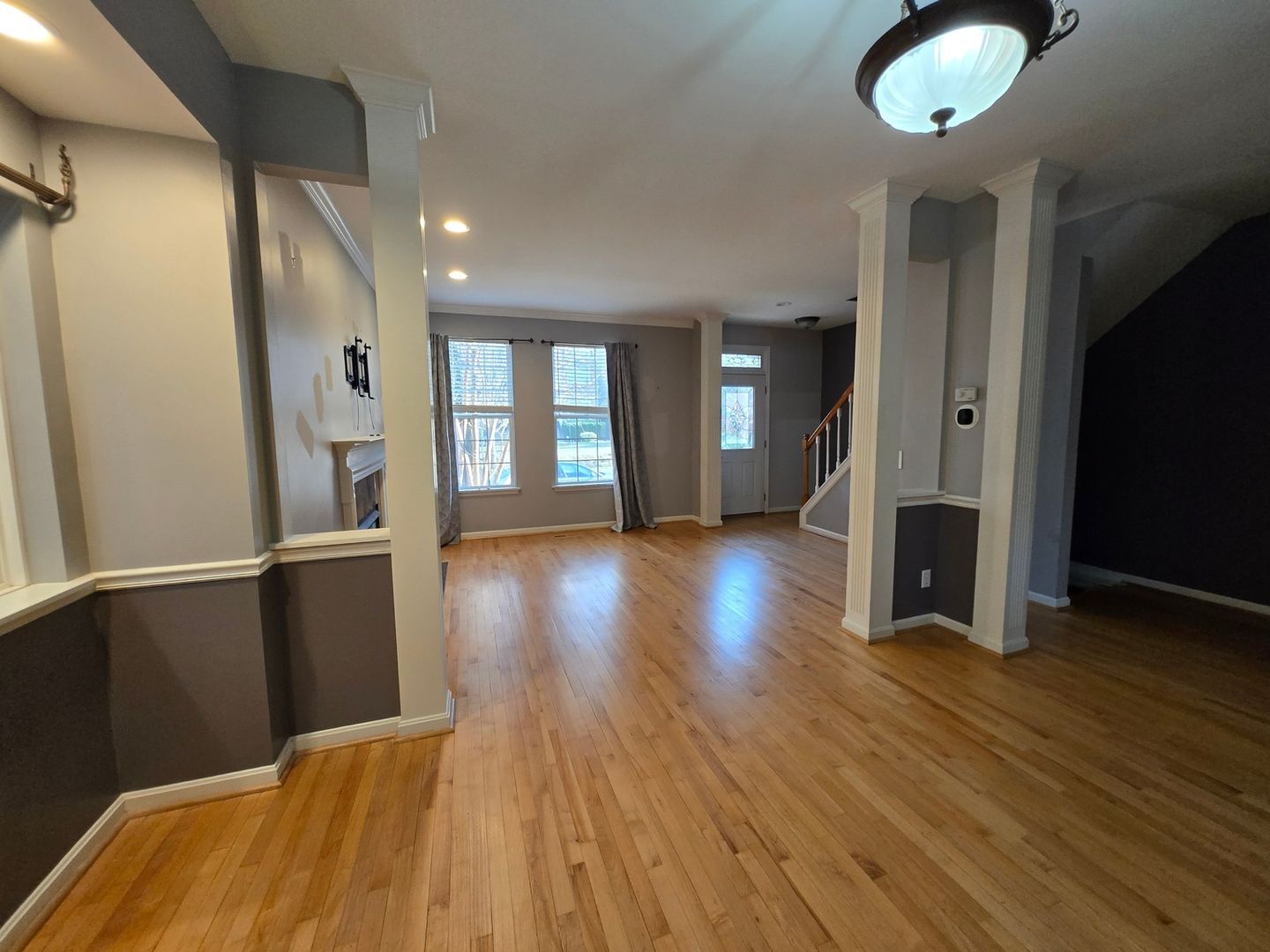 Building Photo - 929 Weninger Cir