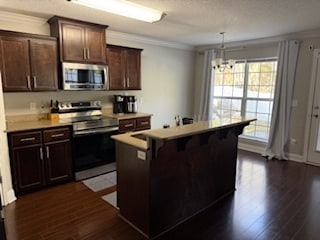 Building Photo - 628 Amhearst Row