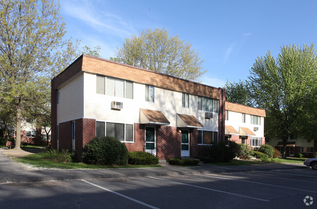 Eastbrook Apartments - 193-321 Fernbank Rd Springfield MA 01129 ...