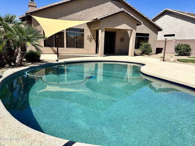 Primary Photo - 4303 E Hamblin Dr