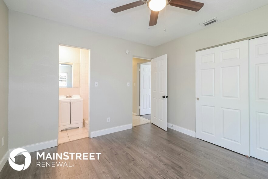 Building Photo - 7007 Alvina Way