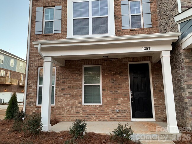 Building Photo - 12031 Remarque Rd