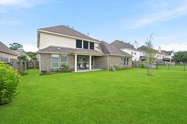 Building Photo - 14403 Lakepointe Bend Ln